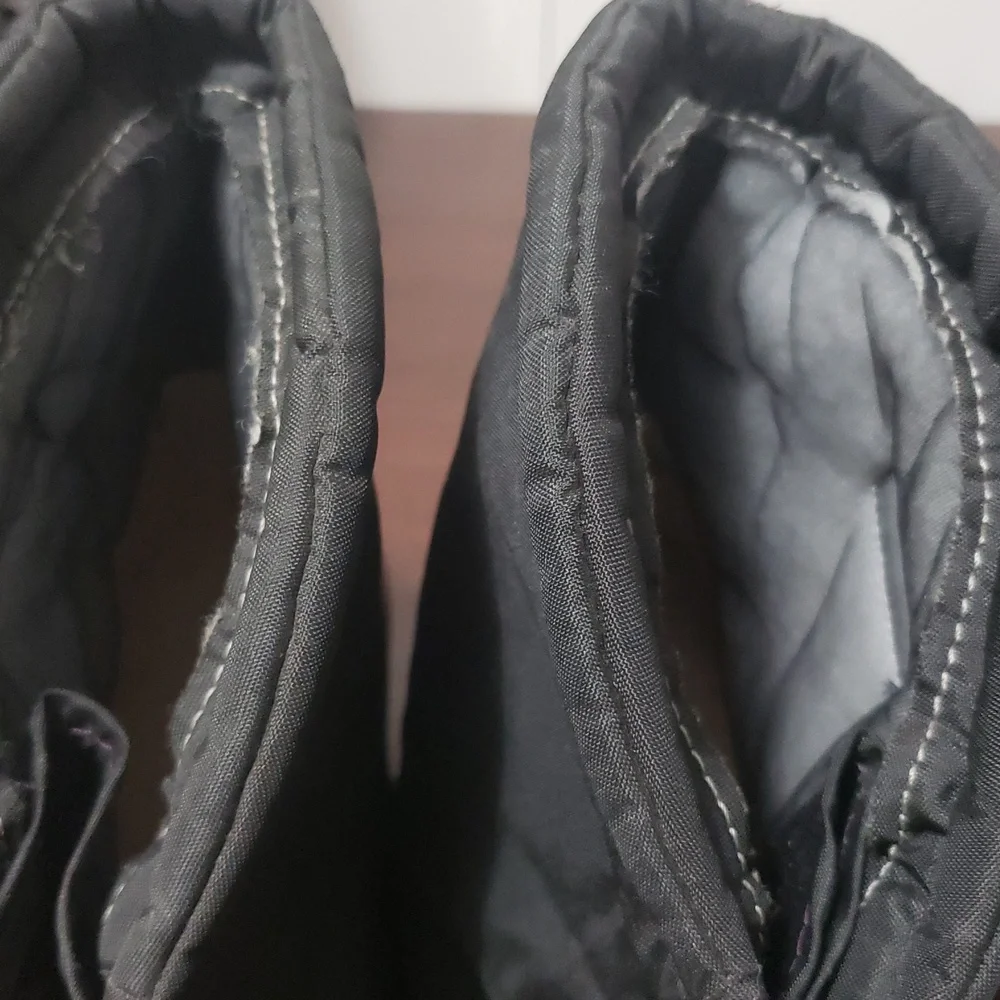 Sorel stylish black